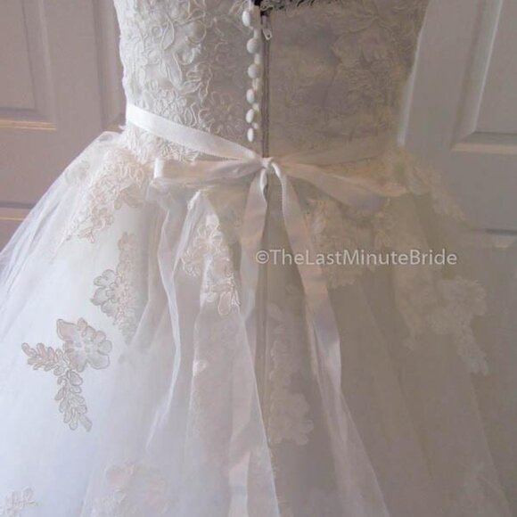 Maggie Sottero Ivory sweetheart neckline tiered layered skirt Wedding Dress 12 - Picture 12 of 13